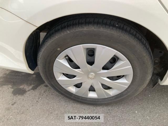 Toyota COROLLA AXIO 2015-11 7561952-5