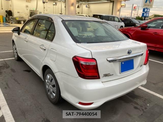 Toyota COROLLA AXIO 2015-11 7561952-7