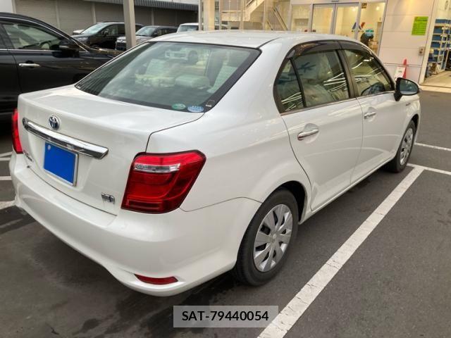 Toyota COROLLA AXIO 2015-11 7561952-8