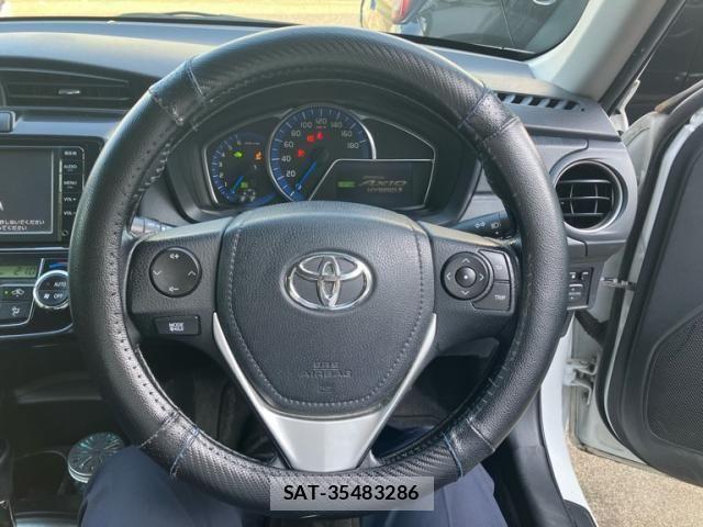 Toyota COROLLA AXIO 2014-10 7615582-16