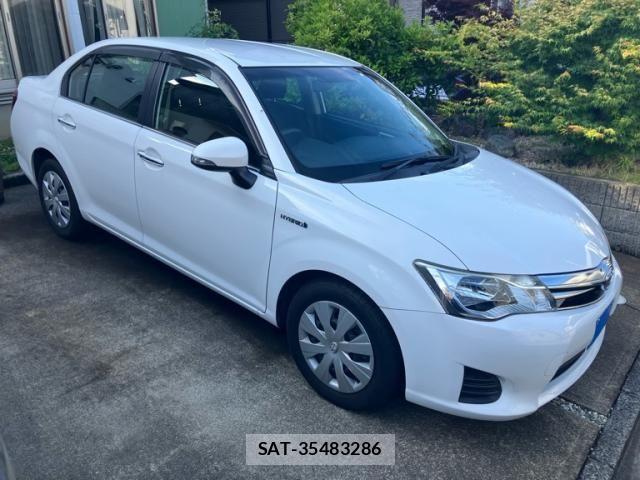 Toyota COROLLA AXIO 2014-10 7615582-1