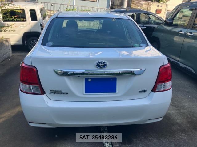 Toyota COROLLA AXIO 2014-10 7615582-3