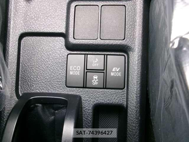 Toyota COROLLA AXIO 2020-09 7902421-12