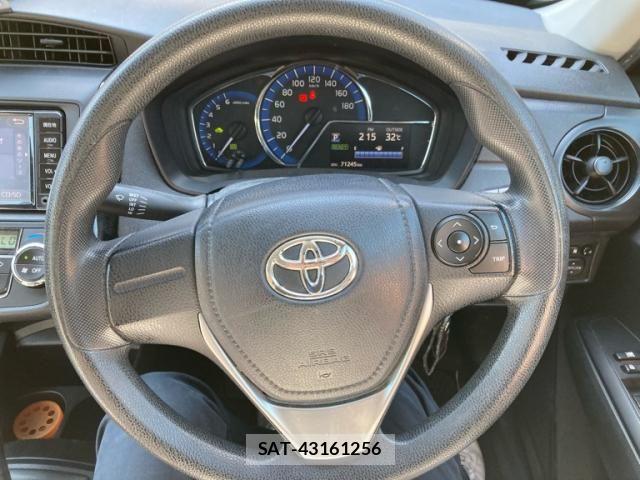 Toyota COROLLA AXIO 2017-03 7978814-12
