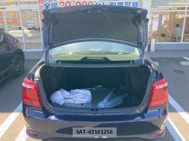 Toyota COROLLA AXIO 2017-03 7978814-21