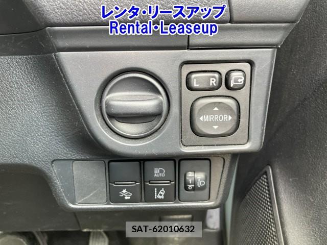 Toyota COROLLA AXIO 2019-04 8068527-3