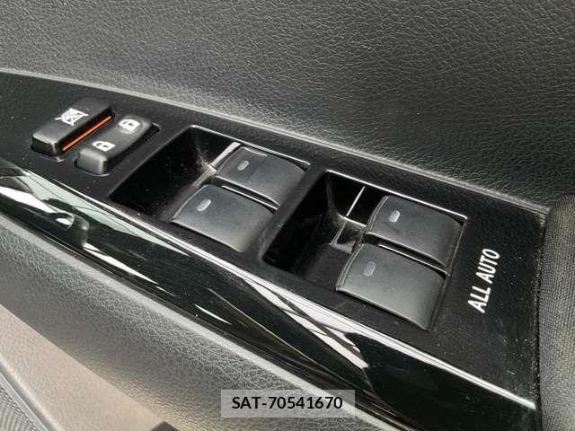 Toyota COROLLA AXIO 2018-01 8073279-14
