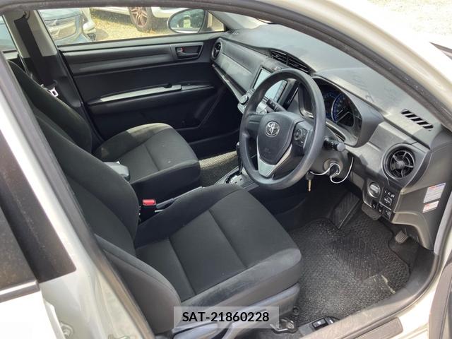 Toyota COROLLA AXIO 2019-03 8282296-3