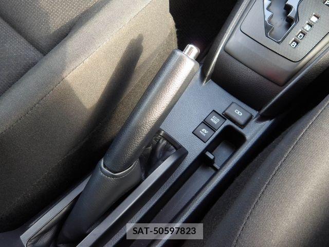 Toyota COROLLA AXIO 2023-06 8313743-11