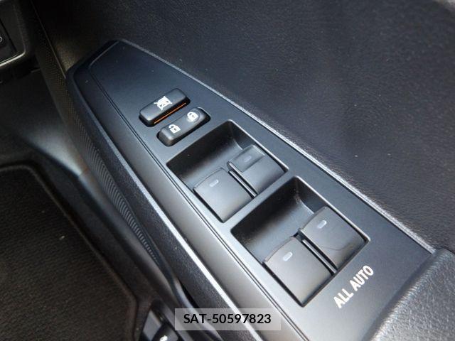 Toyota COROLLA AXIO 2023-06 8313743-12