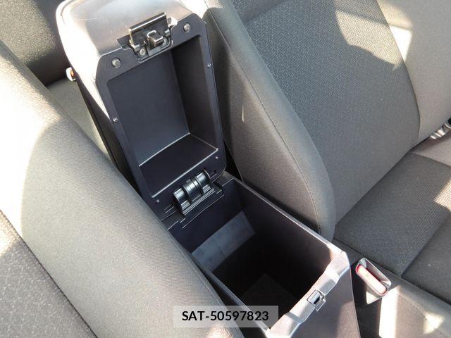 Toyota COROLLA AXIO 2023-06 8313743-22
