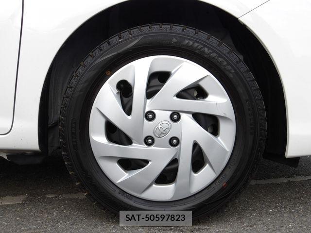 Toyota COROLLA AXIO 2023-06 8313743-26