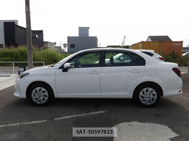 Toyota COROLLA AXIO 2023-06 8313743-28