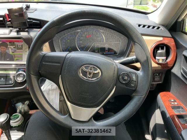 Toyota COROLLA AXIO 2014-04 8335261-13
