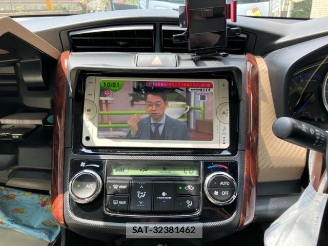 Toyota COROLLA AXIO 2014-04 8335261-14