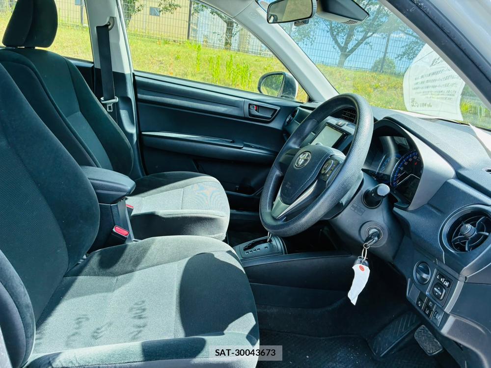 Toyota COROLLA AXIO 2019-06 8240830-11
