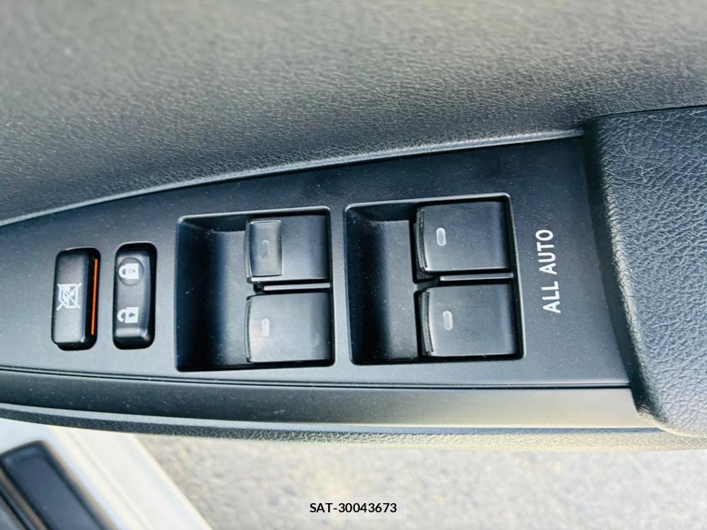 Toyota COROLLA AXIO 2019-06 8240830-22