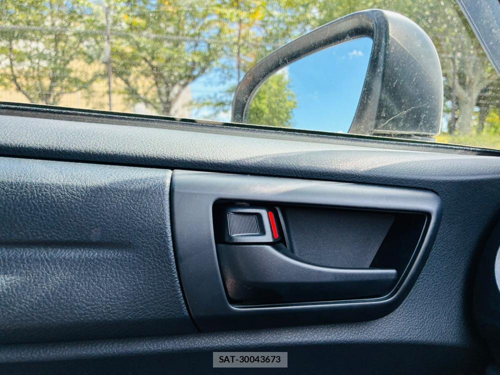 Toyota COROLLA AXIO 2019-06 8240830-23