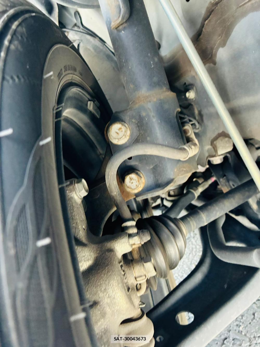 Toyota COROLLA AXIO 2019-06 8240830-33
