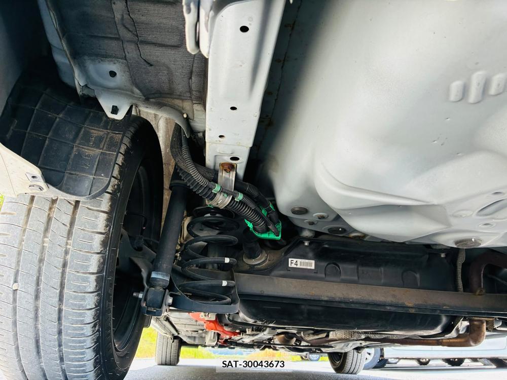 Toyota COROLLA AXIO 2019-06 8240830-35
