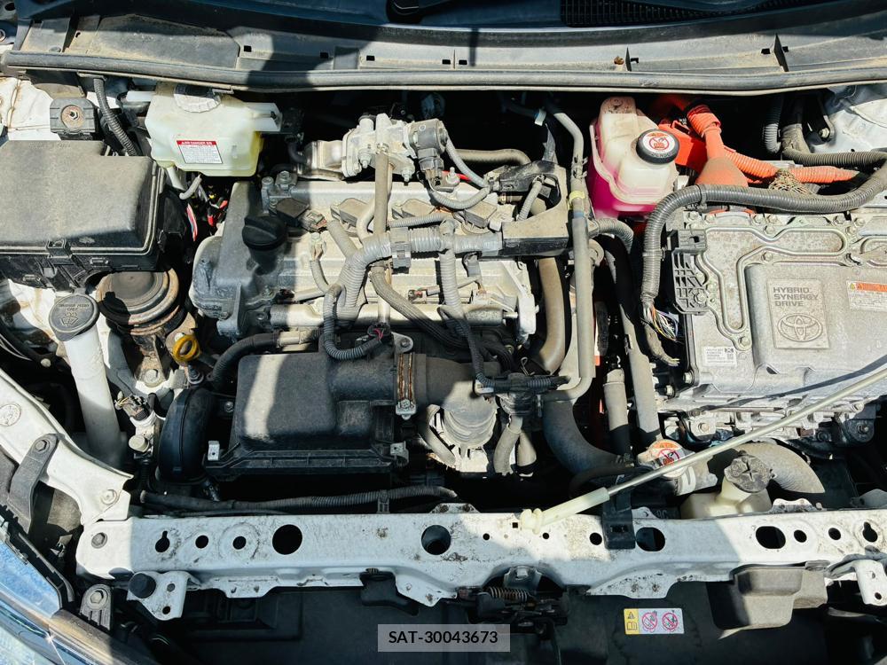 Toyota COROLLA AXIO 2019-06 8240830-37