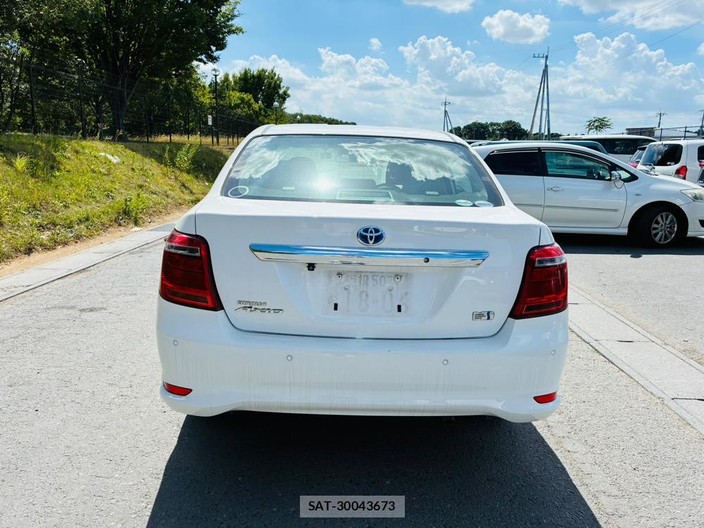 Toyota COROLLA AXIO 2019-06 8240830-3