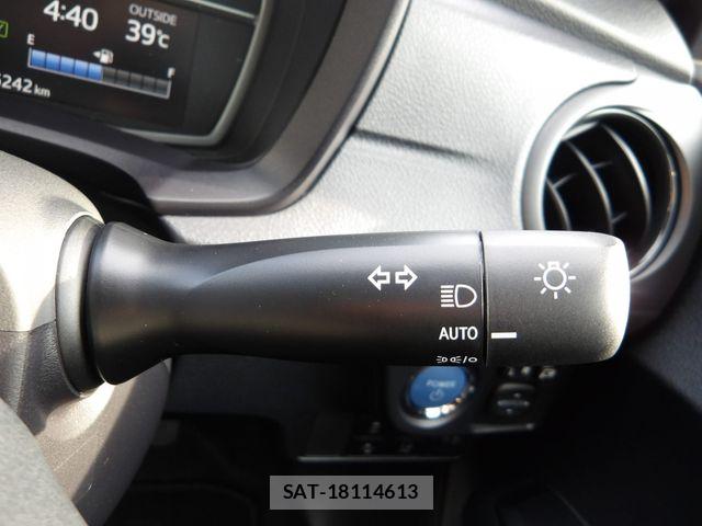 Toyota COROLLA AXIO 2023-05 8354170-16