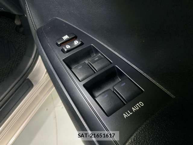 Toyota COROLLA AXIO 2017-12 8524091-14