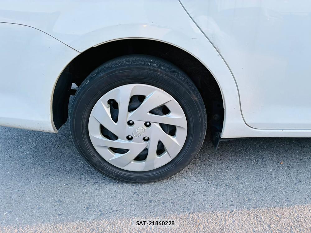 Toyota COROLLA AXIO 2019-03 8282296-24