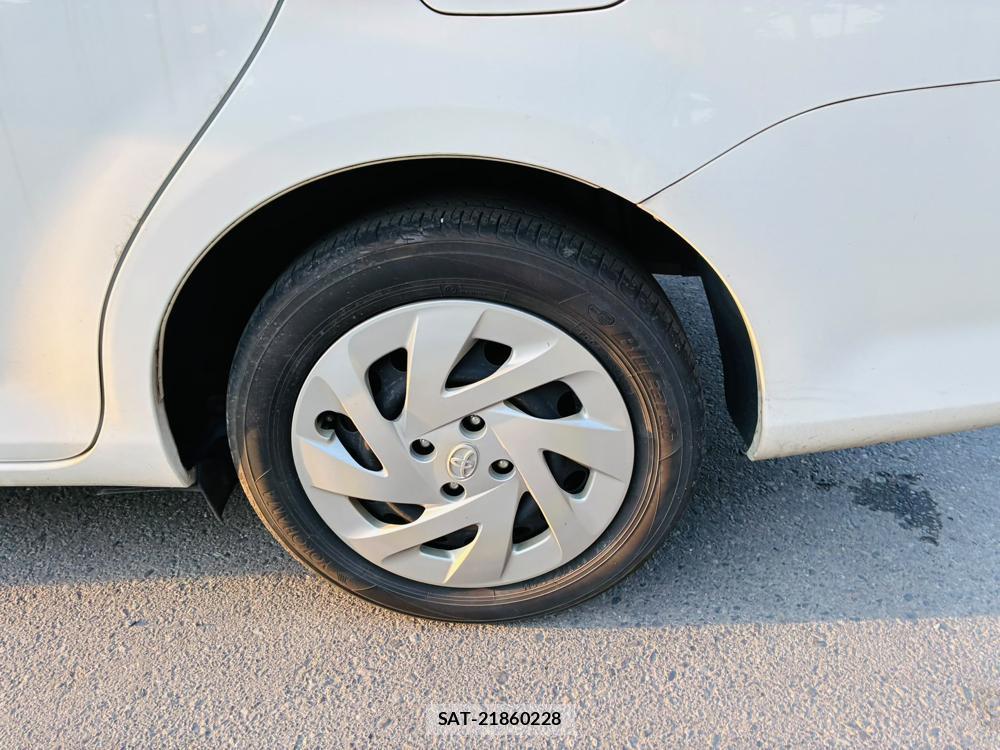 Toyota COROLLA AXIO 2019-03 8282296-27