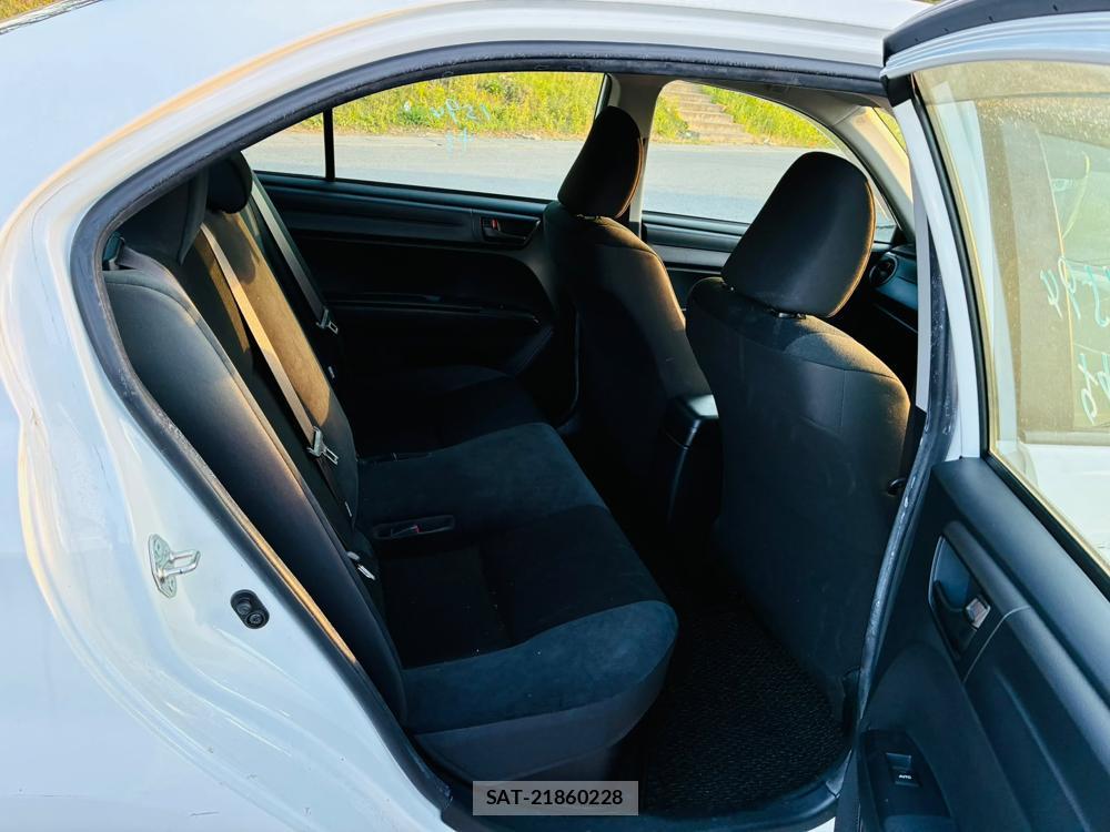 Toyota COROLLA AXIO 2019-03 8282296-8