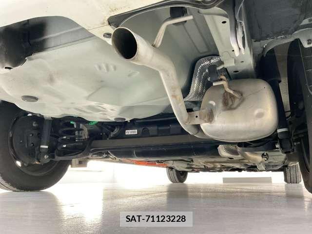 Toyota COROLLA AXIO 2014-11 8626194-13