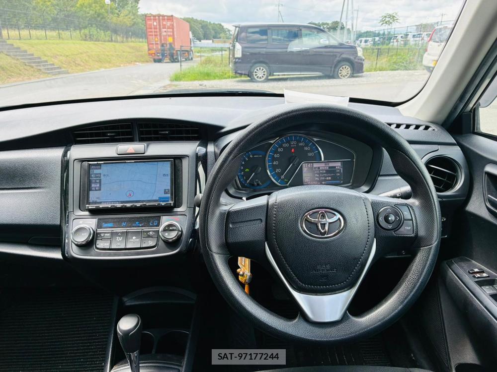 Toyota COROLLA AXIO 2020-09 8673690-13