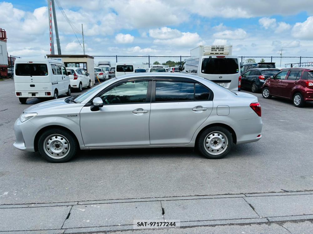 Toyota COROLLA AXIO 2020-09 8673690-1