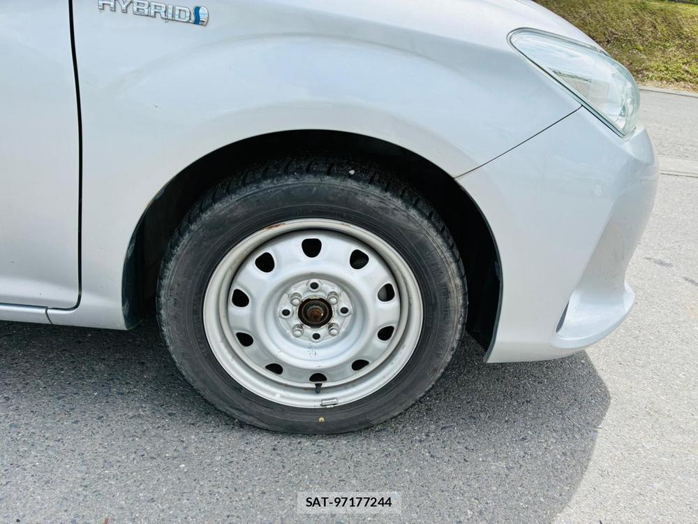 Toyota COROLLA AXIO 2020-09 8673690-27