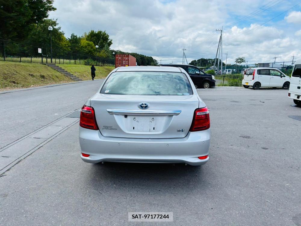 Toyota COROLLA AXIO 2020-09 8673690-3