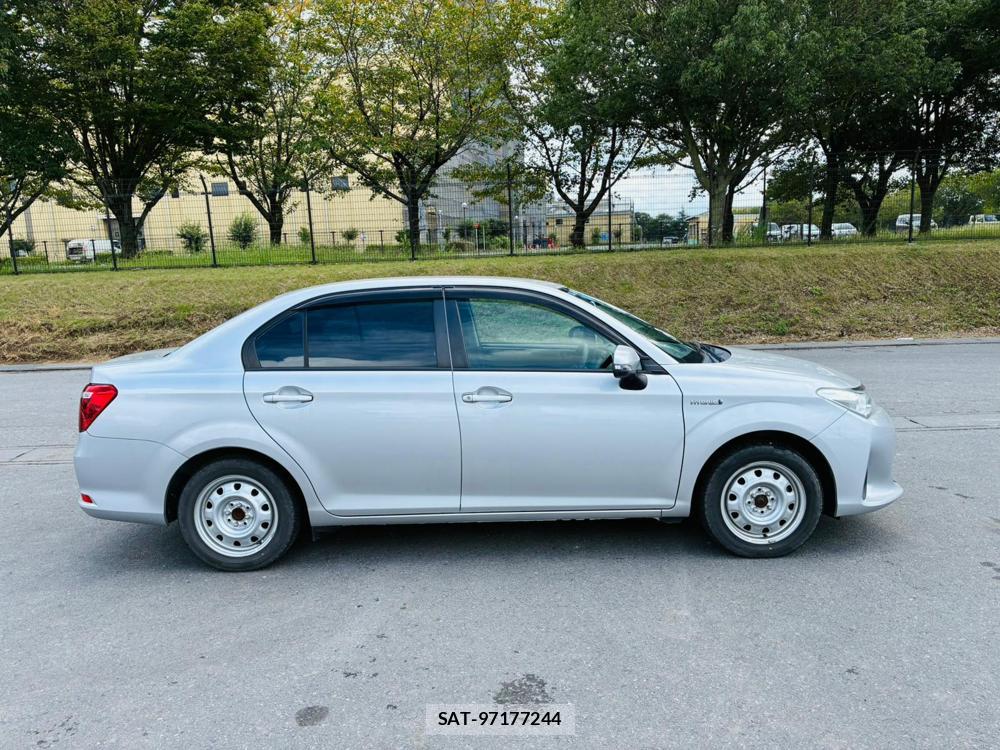 Toyota COROLLA AXIO 2020-09 8673690-5
