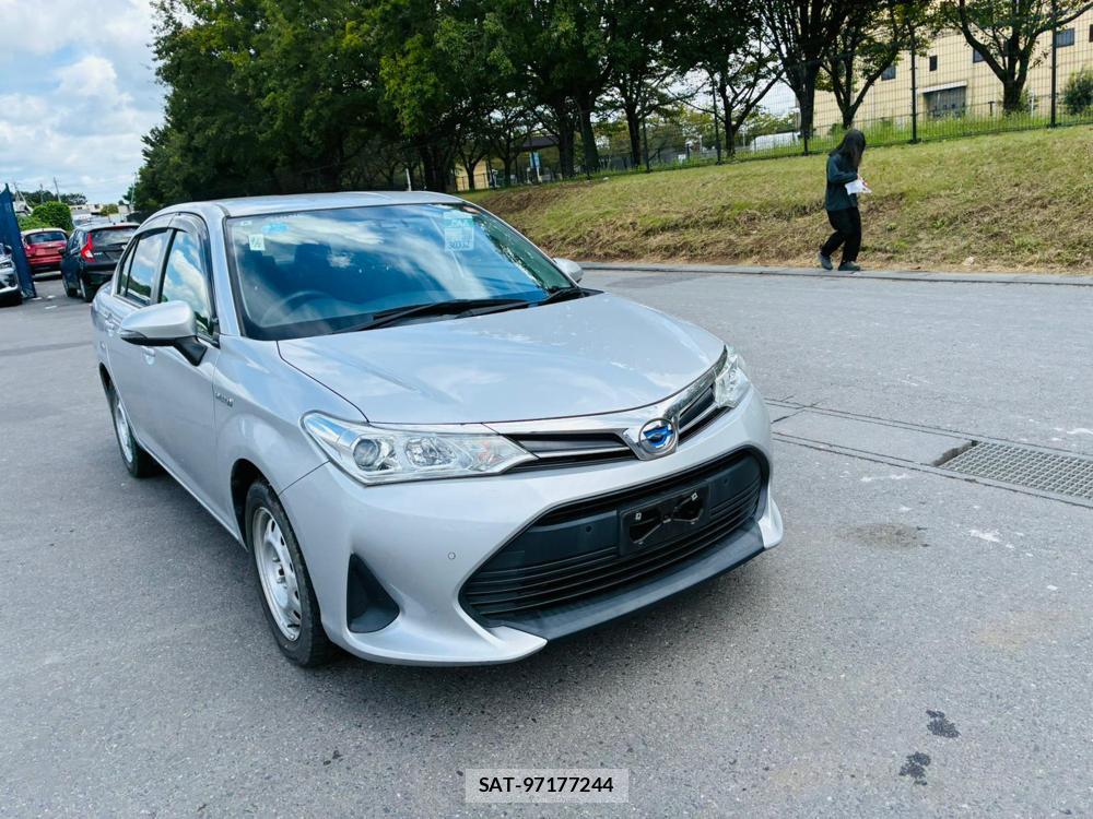 Toyota COROLLA AXIO 2020-09 8673690-6
