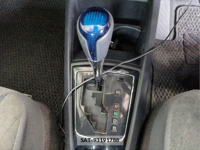 Toyota COROLLA AXIO 2015-12 8779773-11