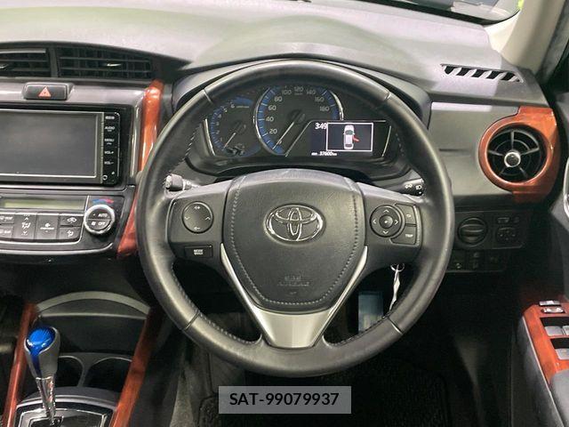Toyota COROLLA AXIO 2016-01 8779771-11