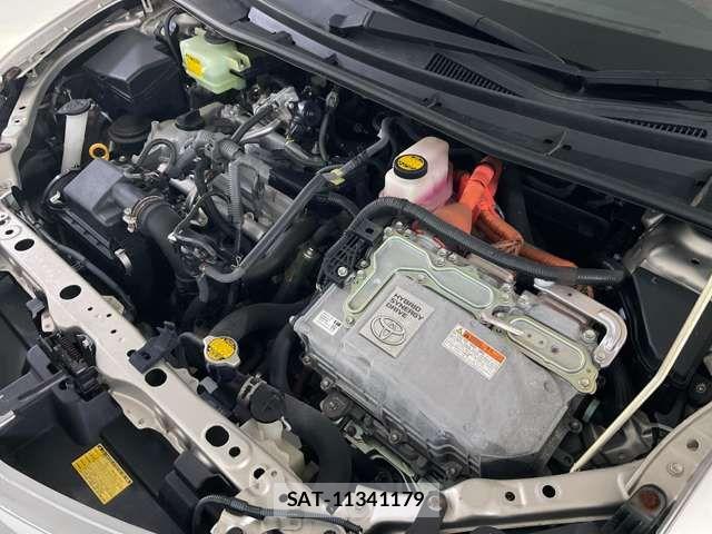 Toyota COROLLA AXIO 2014-07 8828275-11