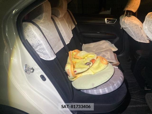 Toyota COROLLA AXIO 2013-10 8848506-16