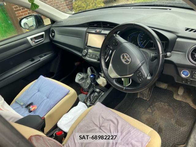 Toyota COROLLA AXIO 2016-11 8848505-13