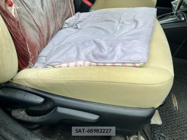 Toyota COROLLA AXIO 2016-11 8848505-14