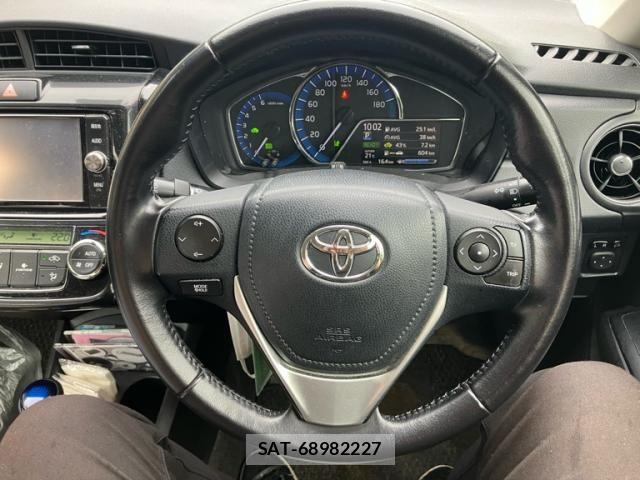 Toyota COROLLA AXIO 2016-11 8848505-16
