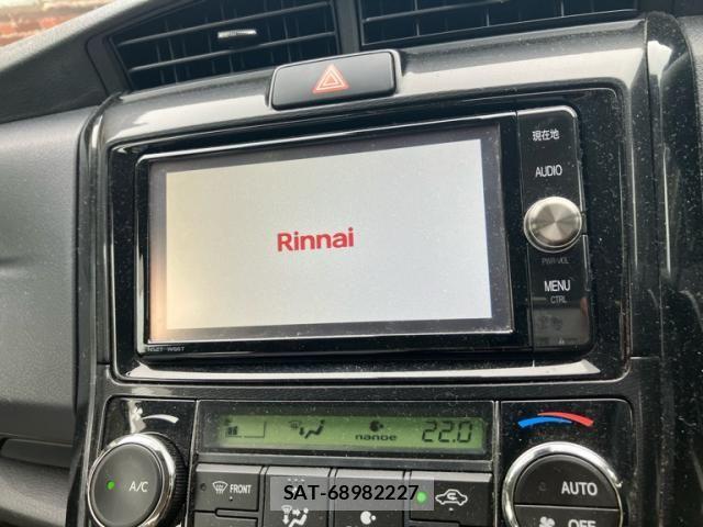 Toyota COROLLA AXIO 2016-11 8848505-19