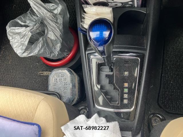 Toyota COROLLA AXIO 2016-11 8848505-21