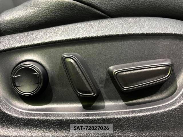 Toyota COROLLA CROSS 2024-02 832865-7