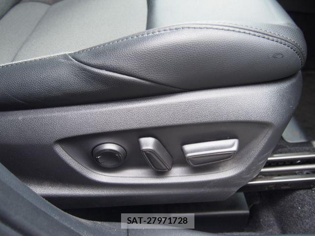 Toyota COROLLA CROSS 2023-06 1059895-16