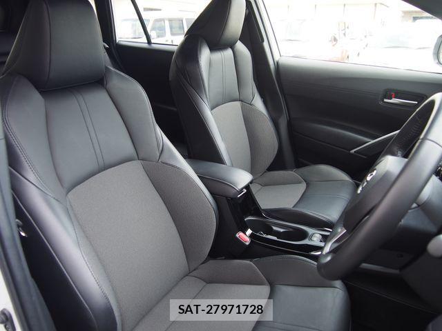 Toyota COROLLA CROSS 2023-06 1059895-4
